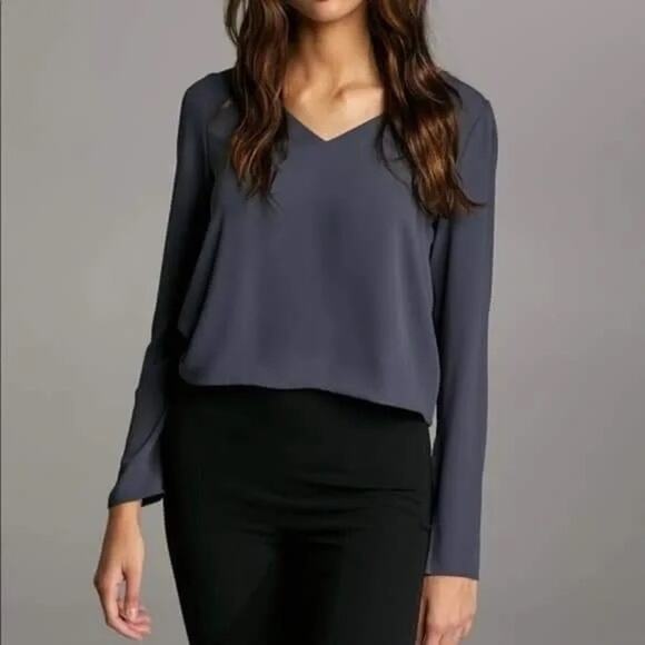 Aritzia Babaton Blue Murphy Long Sleeve Top Size Medium - Picture 1 of 5
